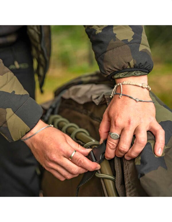 Avid Carp Ripstop Camo Bedchair Cover en tela Ripstop resistente