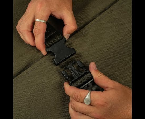 AVID CARP REVOLVE BED 3