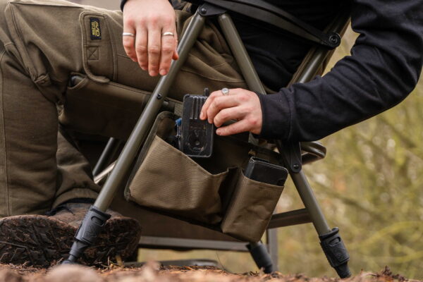 AVID CARP REVOLVE ARMCHAIR 10 AVID CARP REVOLVE ARMCHAIR 10