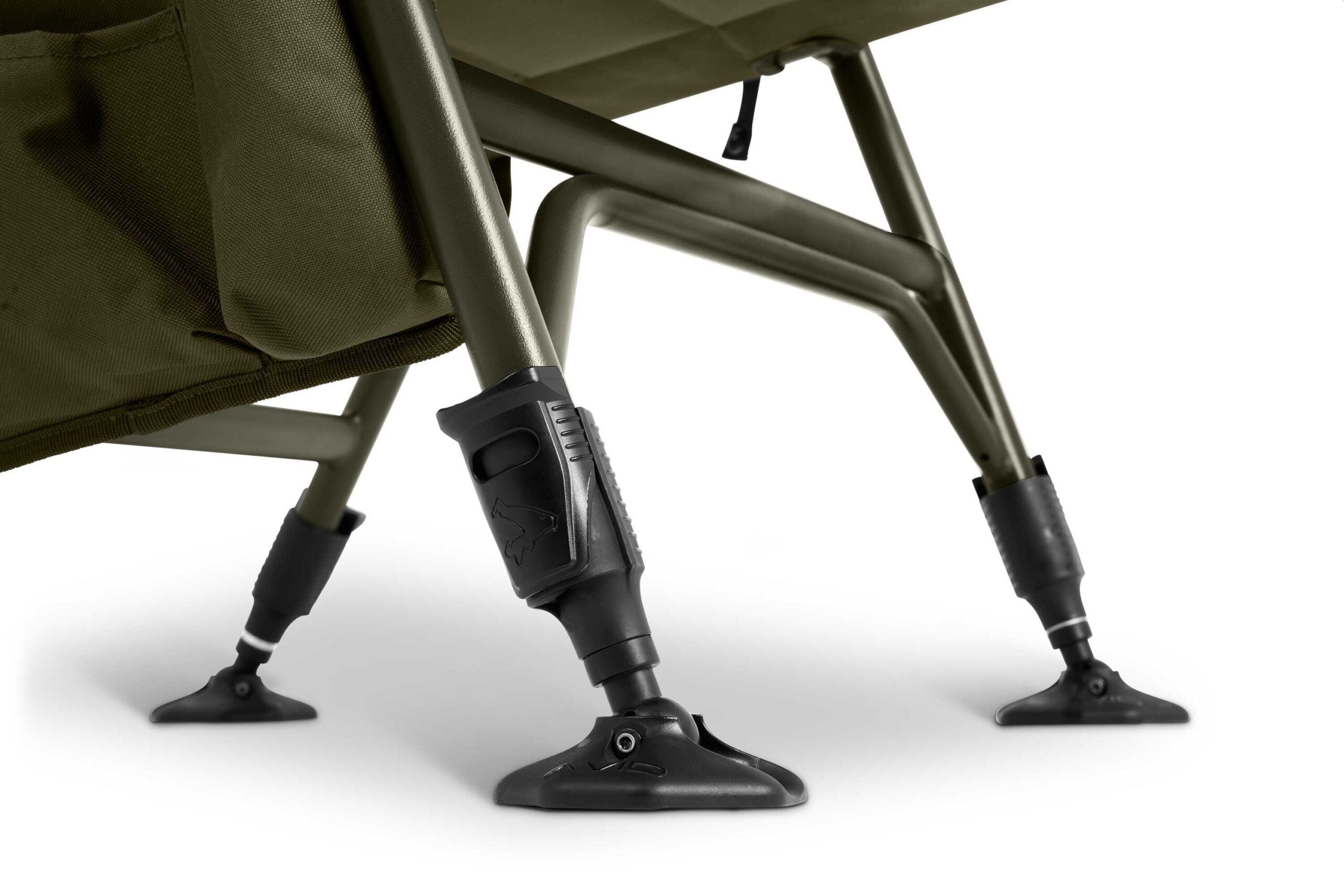 AVID CARP REVOLVE ARMCHAIR 5 AVID CARP REVOLVE ARMCHAIR 5