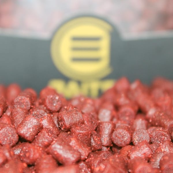 PRO ELITE GOLD BLOODY MULBERRY PELLETS 1KG 1 PRO ELITE GOLD BLOODY MULBERRY PELLETS 1KG 1