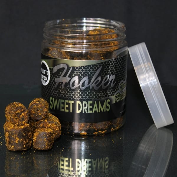 PRO ELITE GOLD SWEET DREAMS HOOKER PELLETS Pro Elite Baits Sweet Dreams Gold Hooker Pellets 14/20mm
