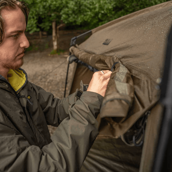 AVID CARP REVOLVE SCREEN HOUSE COMPACT 6 AVID CARP REVOLVE SCREEN HOUSE COMPACT 6