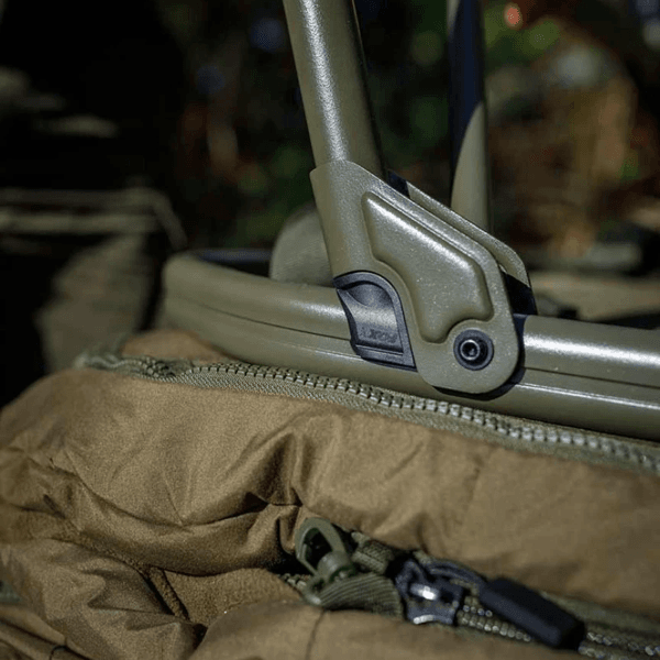 FOX FLATLINER X BEDCHAIR 10 Fox Bedchair Flatliner X