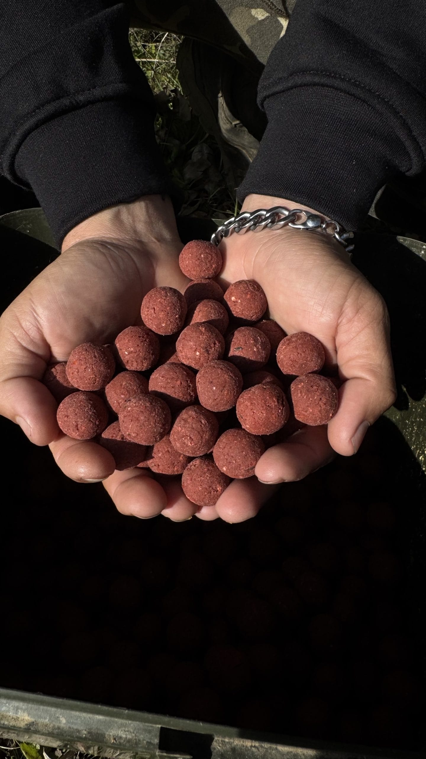 PRO ELITE BOILIE SOLUBLE MULBERRY 2 Pro Elite Baits Boilie Soluble Bloody Mulberry 20mm