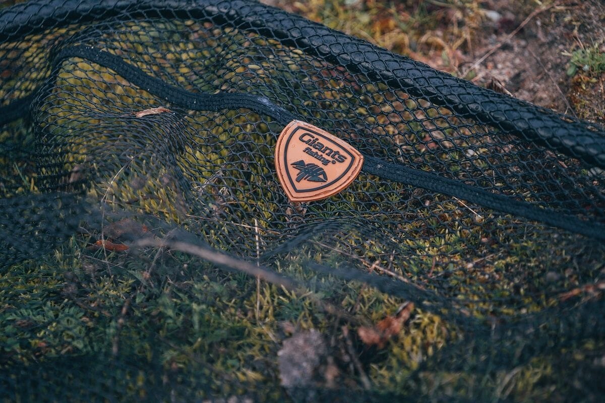 GIANTS DELUXE LANDING NET RUBBER XL 9