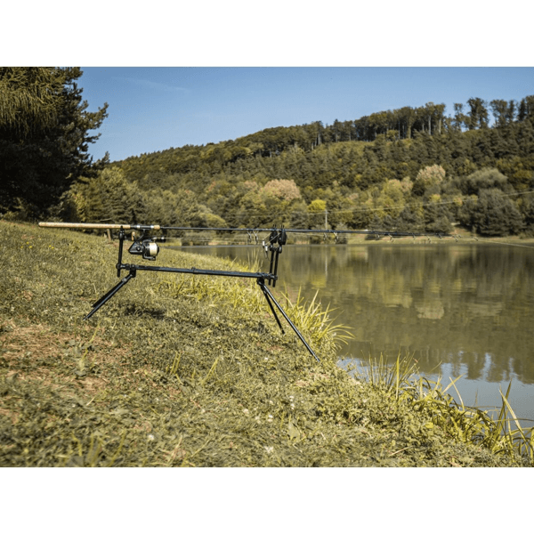 GIANTS LUXURY TRIPOD 10 Giants Fishing Luxury Rod pod