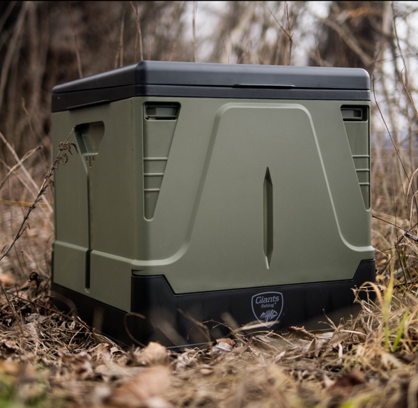 Giants Fishing Toilet Compact