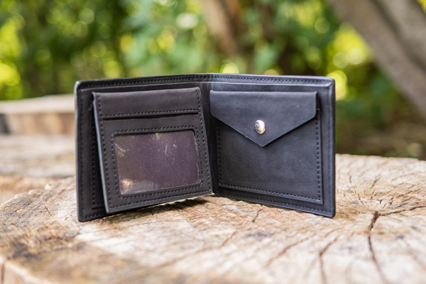 GIANTS BLACK WALLET THREE CARPS 5 GIANTS BLACK WALLET THREE CARPS 5