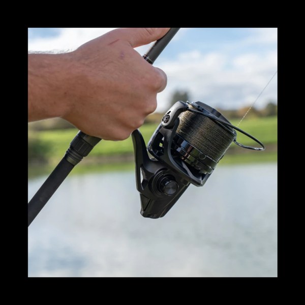 AVID CARP REVOLVE 12000 FD 2 Carrete Avid Carp Revolve 12000 fd freno delantero FD detalle