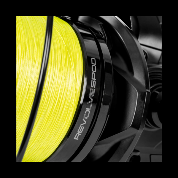AVID CARP REVOLVE SPOD 2 Carrete Avid Carp Revolve Spod - vista lateral con trenzada