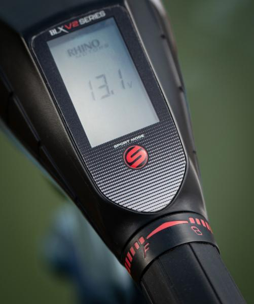Display digital del motor Rhino BLX V2 110lb con indicador de batería y potencia