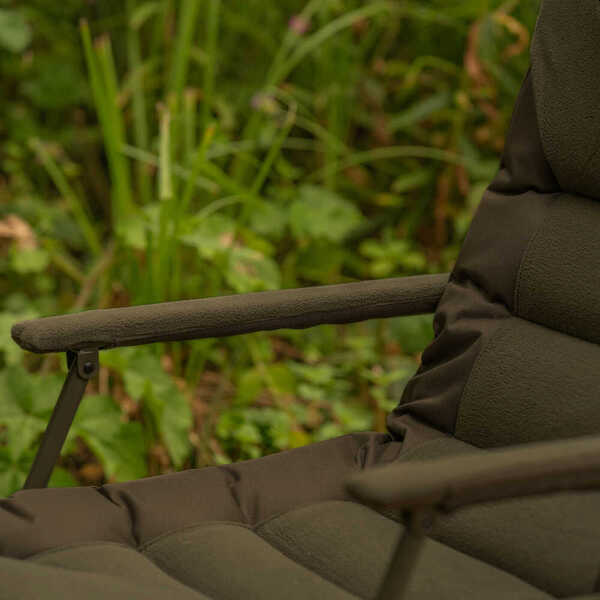 avid carp benchmark leveltech high back recliner chair 2 Detalle del respaldo alto reclinable silla Avid Carp Benchmark Leveltech carpfishing