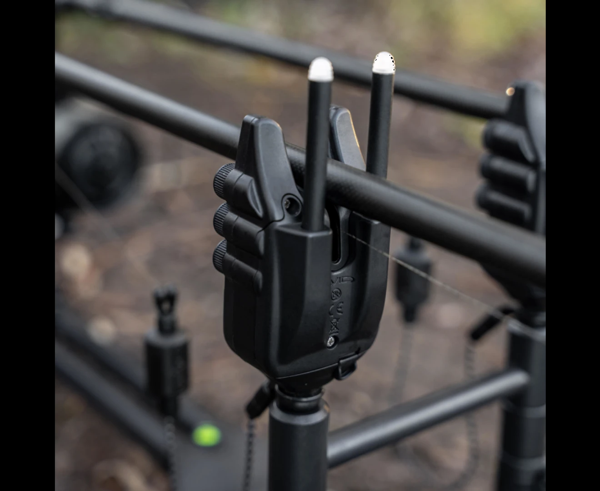 AVID CARP VTX+ ILLUMINATED SNAG EARS 6