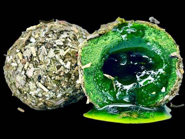 LK Baits Nutrigo Amur Espirulina Hierba 150ml, 20mm LK Baits Nutrigo Espirulina 150ml 20mm