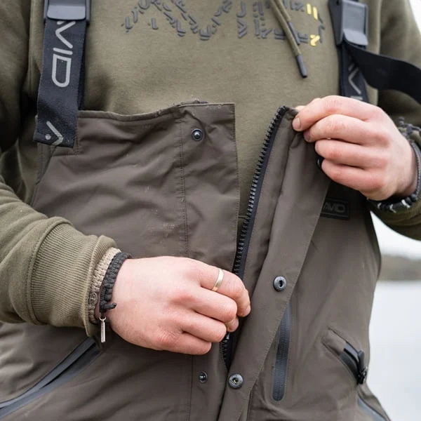 Avid Carp Artic 50 para condiciones extremas de frio y lluvia