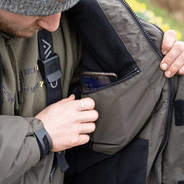 Avid Carp Artic 50 para condiciones extremas de frio y lluvia