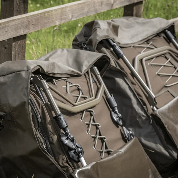 Avid Carp Bedchair Bag XL con asas reforzadas