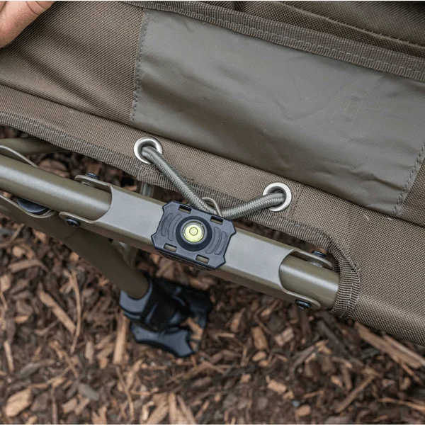 Avid Carp Benchmark X Leveltech System tumbona premium