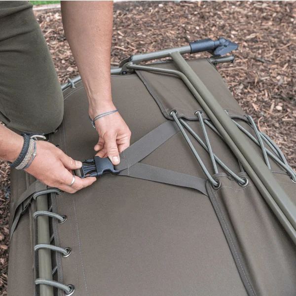 Avid Carp Benchmark LevelTech X Bed con colchón viscoelástico 50 mm