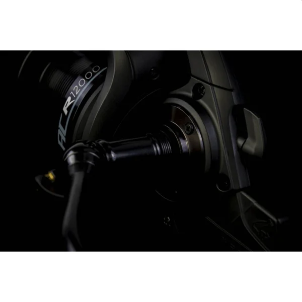 Avid Carp ACR 12000 bobina cónica larga y arrastre frontal