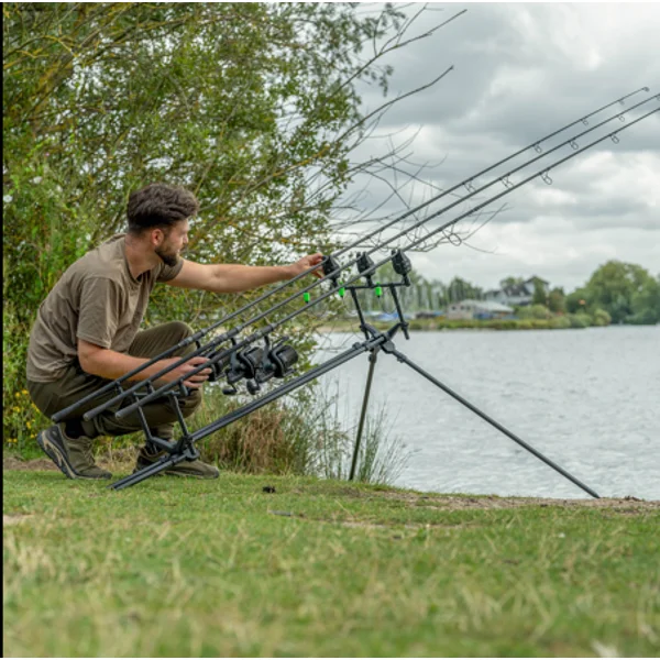 Avid Carp Extremity Pod con doble barra central ajustable