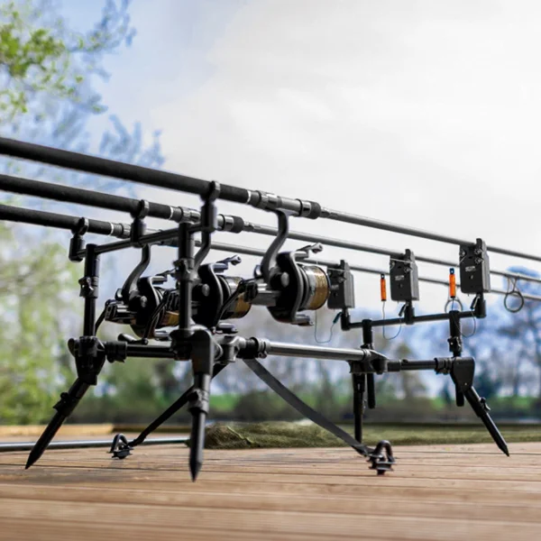 Avid Carp Lok Down Compact Pod con bolsa A-Spec y correa de seguridad