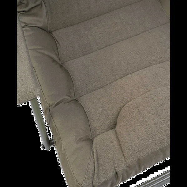 Avid Carp Benchmark Memory Foam Recliner estructura de aluminio y patas ajustables