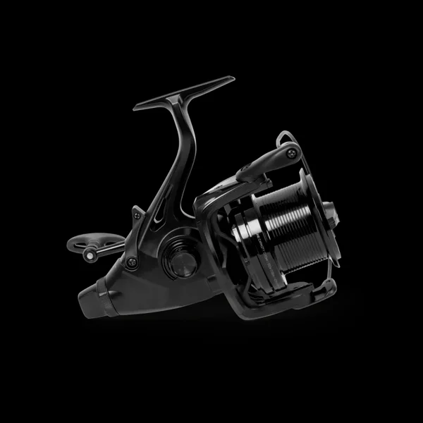Carrete Avid Carp Revolve 12000 fs con cuerpo de grafito ultraligero