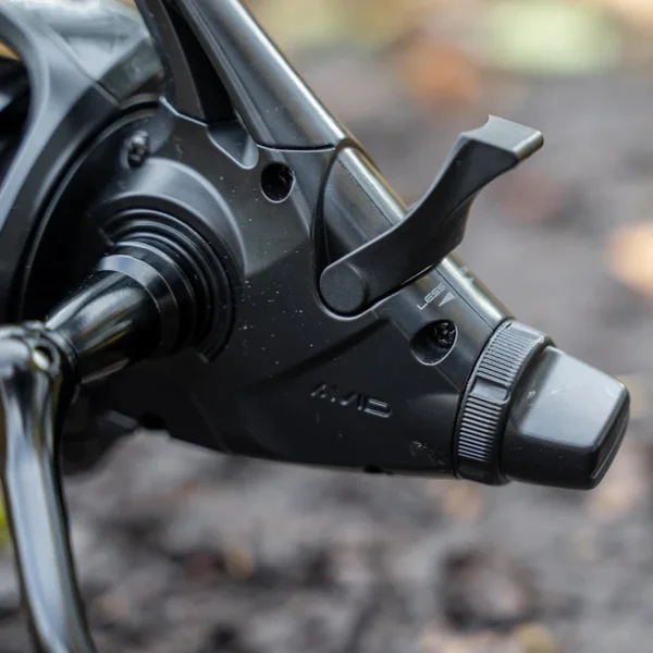 Carrete Avid Carp Revolve 12000 fs de gran capacidad para larga distancia