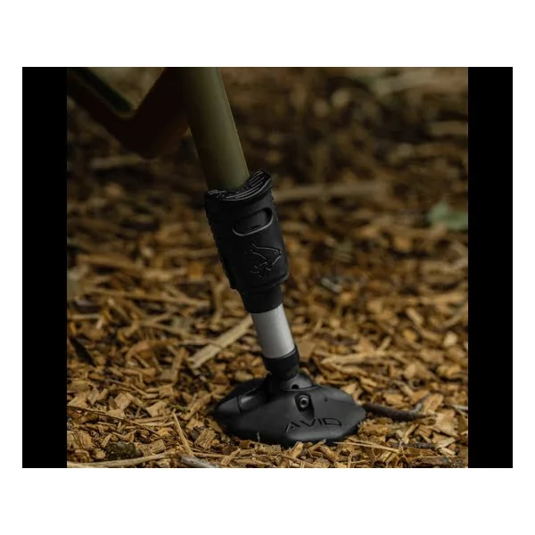 Avid Carp Revolve X Bed con 8 patas Avid Rocksteady