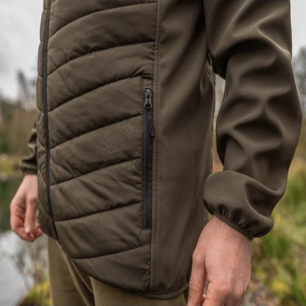Avid Carp Thermite Pro Jacket chaqueta calida y versatil
