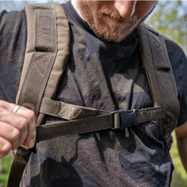 Avid Carp Compound Ruckbag de la gama Compound