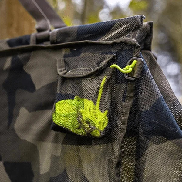 Avid Carp Camo Recovery Sling XL tejido suave y acolchado