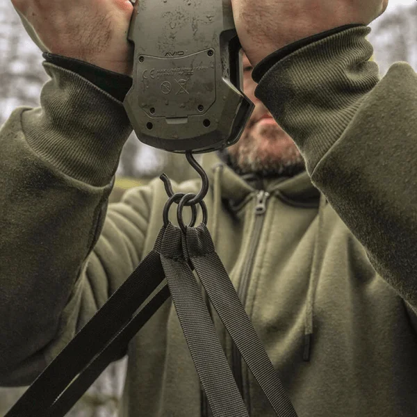 Avid Carp Camo Recovery Sling XL tejido suave y acolchado