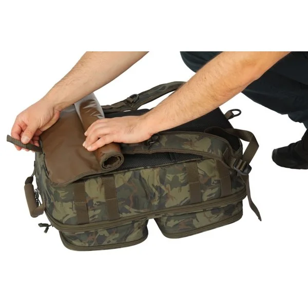 Giants Fishing Compact Rucksack
