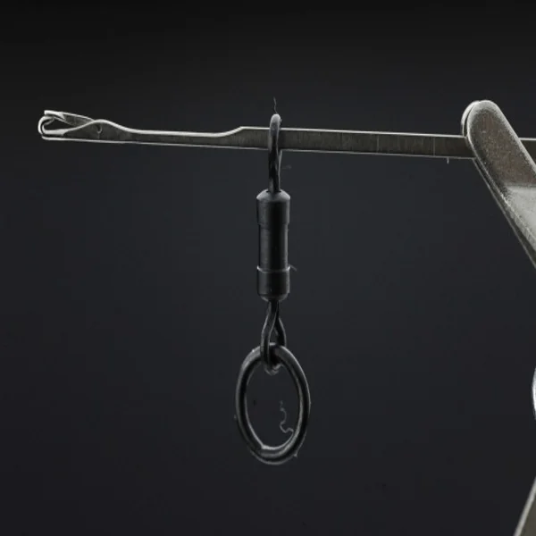 Korda Chod Swivel barril empotrado para la masilla de tungsteno