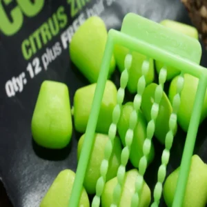 Korda Slow-Sinking Corn Citrus Zing montado en el pelo como topper