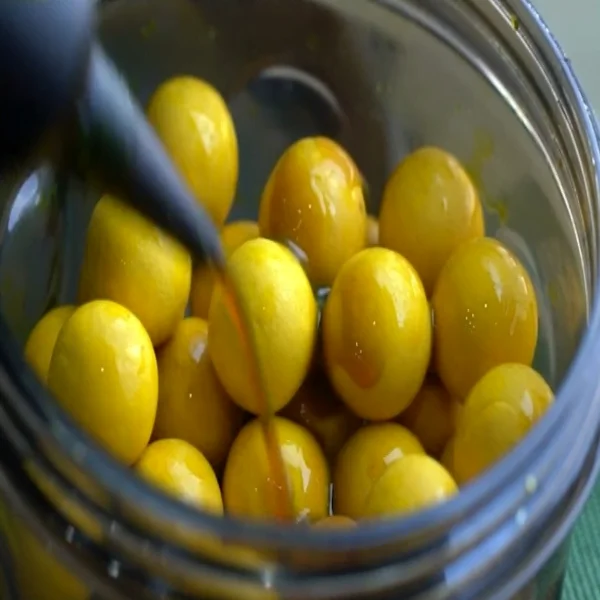 Korda Goo Almond secado sobre un cebo de anzuelo