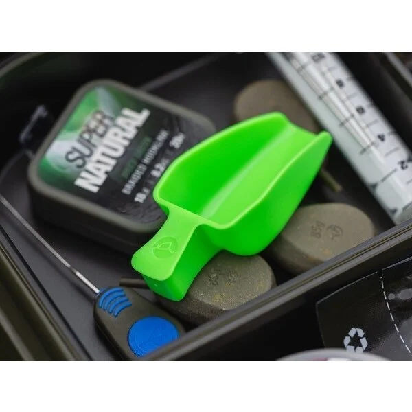 Korda PVA Scoop accesorio compacto para el cebado con PVA