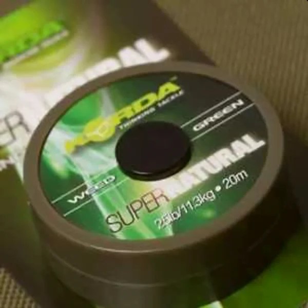 Korda Super Natural trenza que se posa plana en el fondo