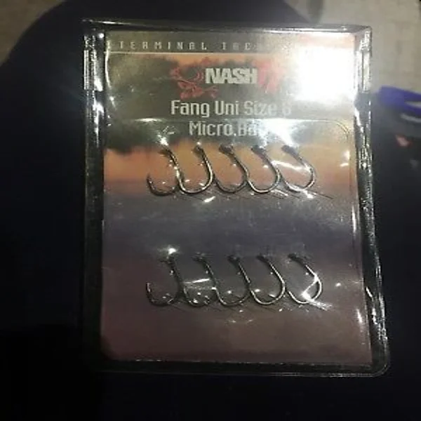 Nash Fang Uni nº2 Micro Barb 10 uni para montajes de carpfishing