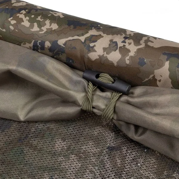 Nash Moqueta Cuna Hi-Protect Carp Camo con base regulable