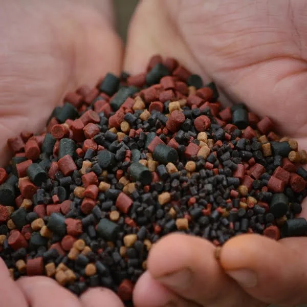 Pro Elite Baits Mix Boom con krill, halibut y betaína de Coppens