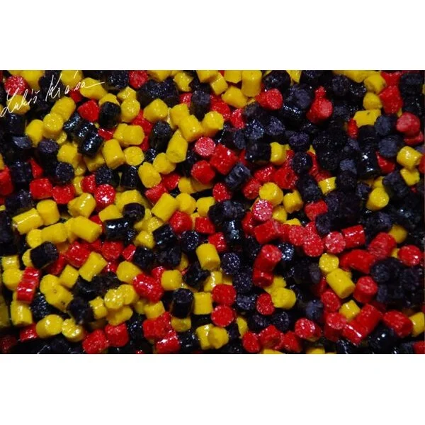 LK Baits Pellets de frutos del bosque 8mm 1kg