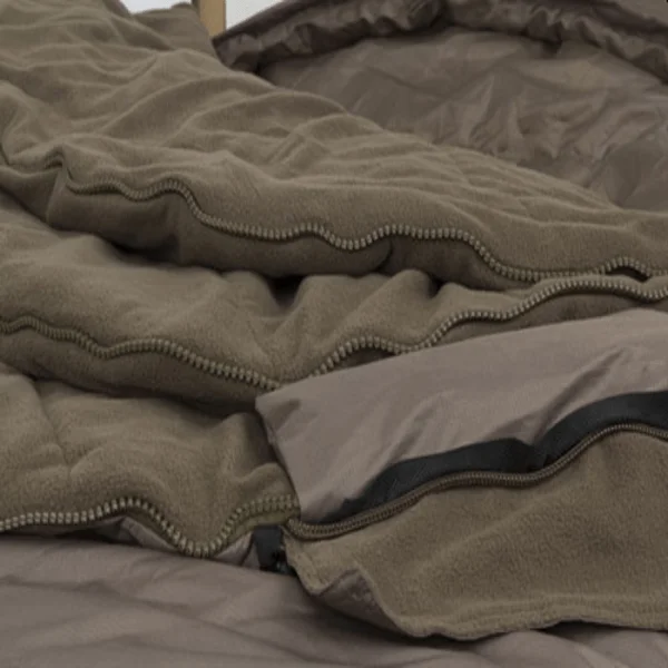 Saco De Dormir Fox Ven-Tec VRS3 bolsillo termico para el pie