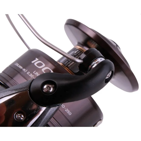 Carrete Shimano Baitrunner DL diseño Stealth