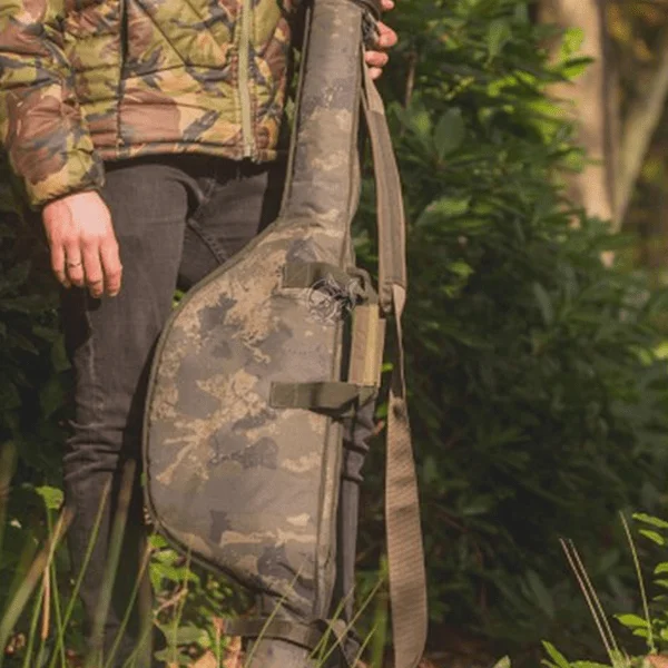 Solar Tackle Undercover Camo Single Rod Sleeve para carpfish Solar Tackle Undercover Camo Single Rod Sleeve para carpfishing