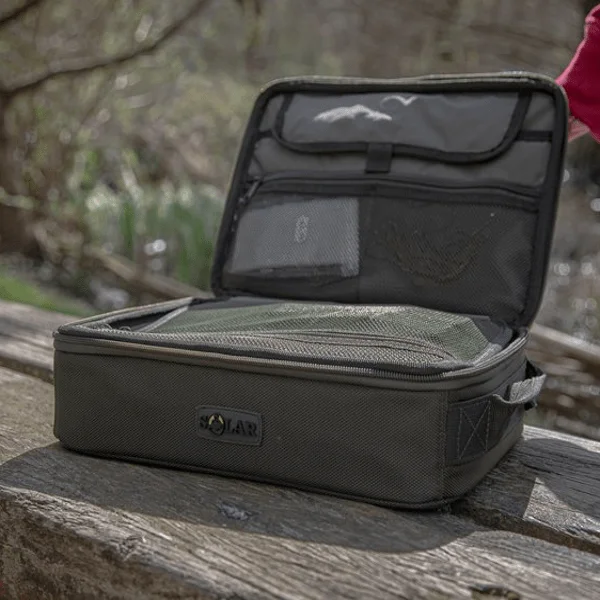 SOLAR-MULTI-POUCH-3
