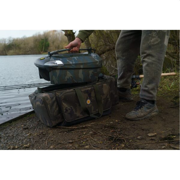 SOLAR TACKLE WORLDWIDE CARRYALL LARGE 6 SOLAR TACKLE WORLDWIDE CARRYALL LARGE 6